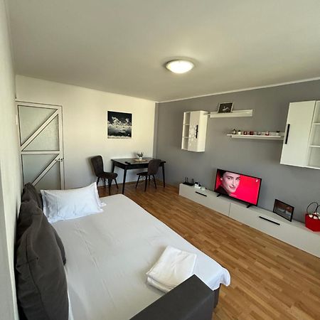Sj Apartment Tulcea Exteriér fotografie